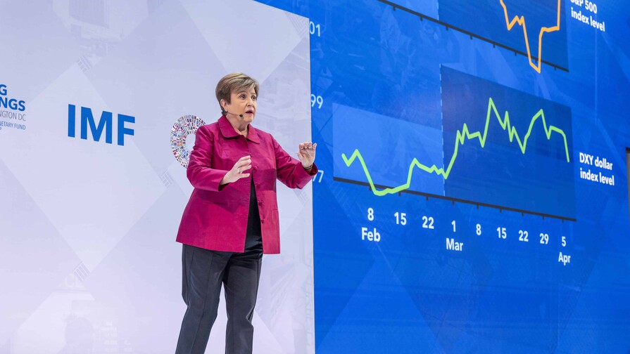 FMI dice bancos centrales deben estar preparados para subir tipos de inter&eacute;s