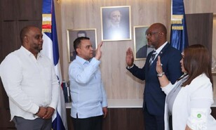 Juramentan nuevas autoridades del Hospital Regional Antonio Musa en San Pedro de Macor&iacute;s