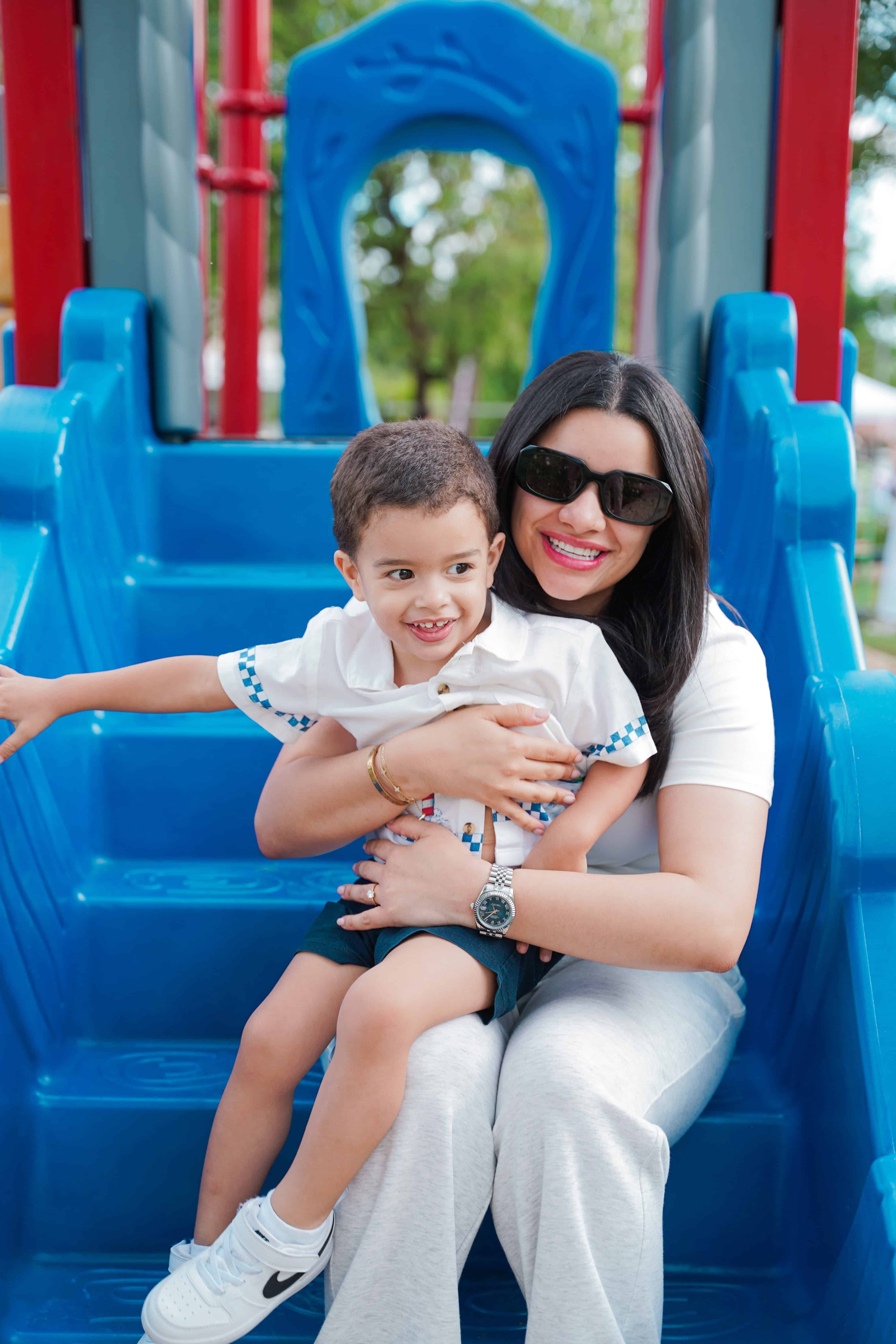 Lady Diana Martinez y Angel Reyes Martinez.
