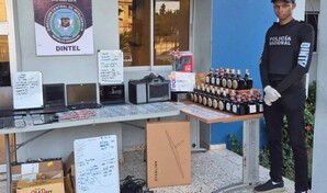 La Polic&iacute;a arresta a dos "chisperos" durante allanamiento en San Isidro