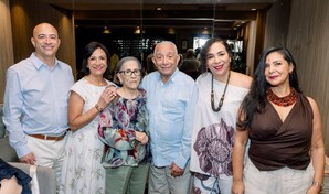 El maestro Rafael Solano celebra sus 95 años rodeado de familia