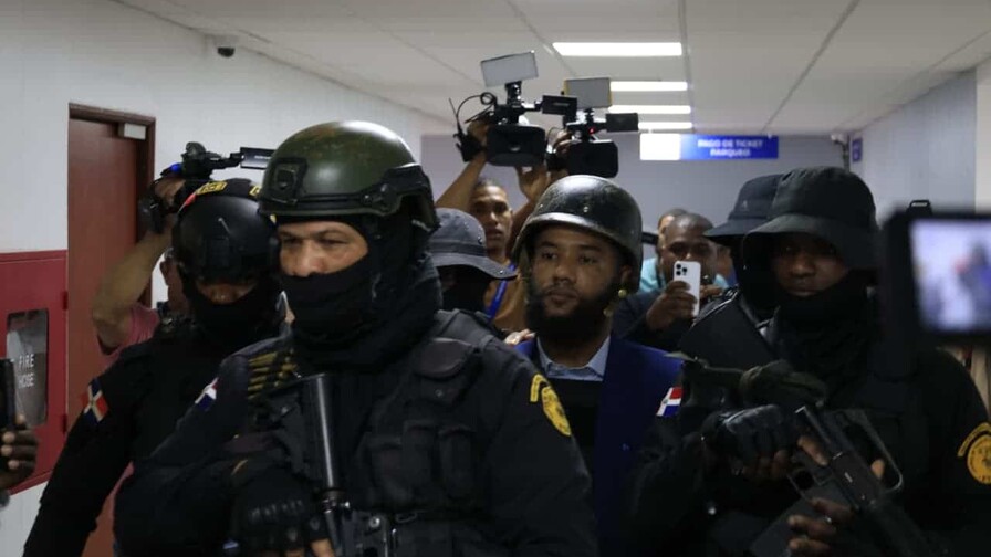 Recusan a jueza que conoce audiencia contra fiscal acusado de soborno