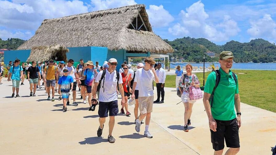 Saman&aacute; Bayport recibe 22 cruceros y cerca de 50,000 visitantes en su primera temporada