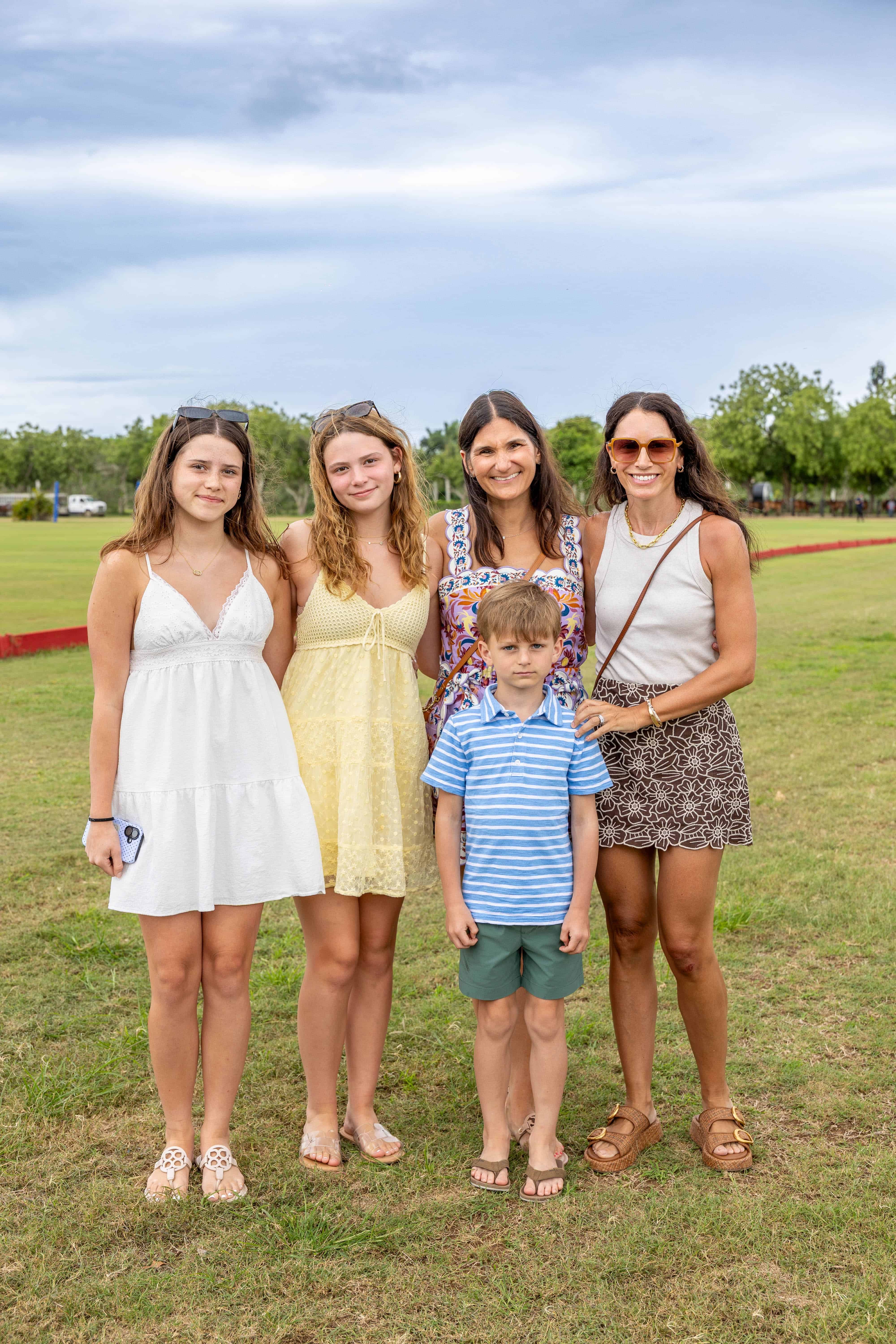 Cece Schmidt, Maelin Hood, Amanda Stephen, Sam Stephen y Crissy Hood.