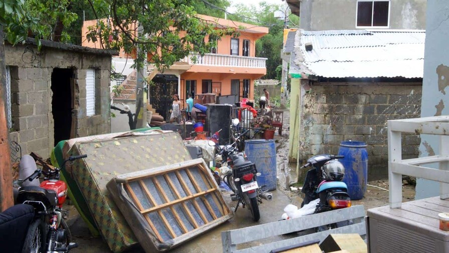Fuertes lluvias causan estragos en varias provincias: 76 mil usuarios quedaron sin agua potable Fuertes lluvias causan estragos en varias provincias: 76 mil usuarios quedaron sin agua potable