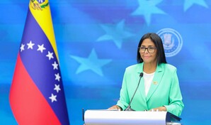 Venezuela firma acuerdo que expande operaciones de Chevron para la producci&oacute;n petrolera