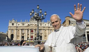 El papa invita desde las redes sociales a unirse a su vigilia de oraci&oacute;n por la paz
