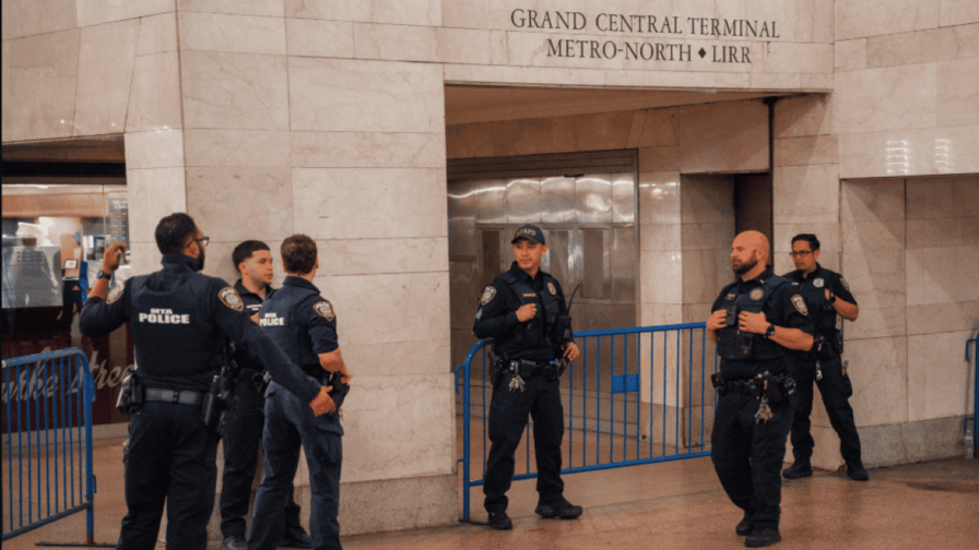 Agresor del metro de Nueva York dec&iacute;a ser Lucifer y cometi&oacute; acto aleatorio, seg&uacute;n Polic&iacute;a