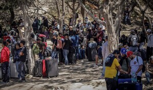 Los jornaleros mexicanos cruzan a EE. UU. para la cosecha agr&iacute;cola entre temor y necesidad