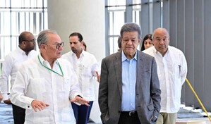 Leonel Fern&aacute;ndez visita el Centro Cultural Rainieri y la expansi&oacute;n log&iacute;stica en Punta Cana