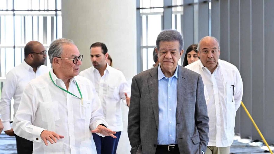 Leonel Fernández visita el Centro Cultural Rainieri y la expansión logística en Punta Cana Leonel Fernández visita el Centro Cultural Rainieri y la expansión logística en Punta Cana