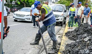 Santiago en alerta amarilla por lluvias; refuerzan prevenci&oacute;n ante riesgo de inundaciones
