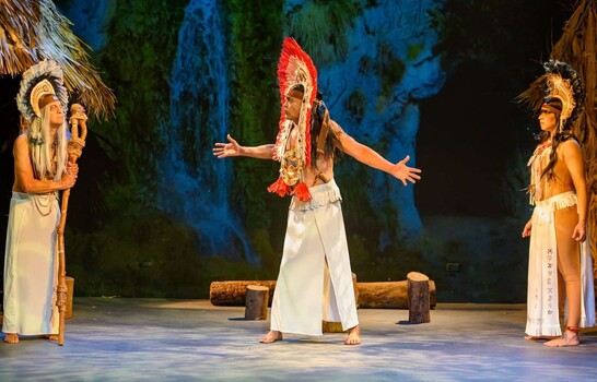 El estreno de "Ecos de sangre" estremeci&oacute; la escena teatral