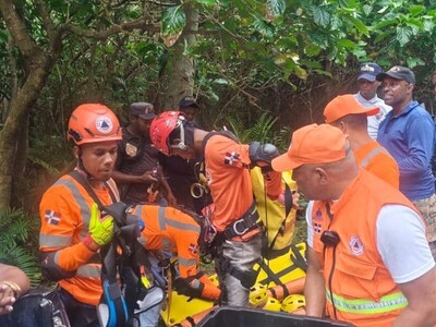 Mujer desaparecida en Samaná es rescatada por Defensa Civil