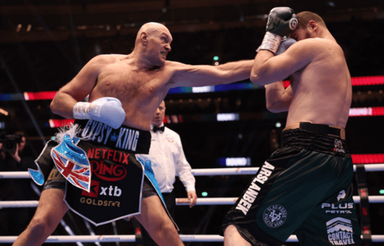 Fury derrota a Makhmudov en su regreso tras m&aacute;s de un a&ntilde;o de ausencia