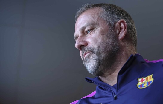 Hansi Flick renueva con el Barcelona hasta 2028 con un a&ntilde;o opcional