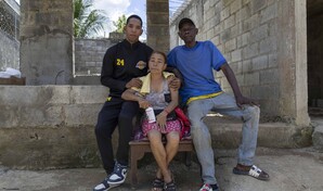 Asiento suizo: la t&eacute;cnica con la que el bombero salv&oacute; la vida de la pareja atrapada en arroyo Lebr&oacute;n