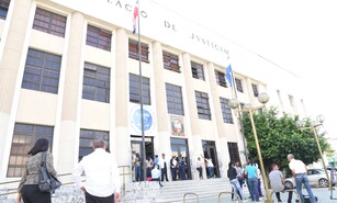 Condenan a 30 a&ntilde;os de prisi&oacute;n a dos de cinco acusados de asesinar hombre en Ensanche La Fe