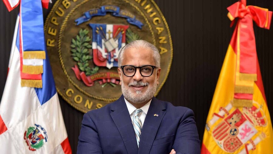 El c&oacute;nsul dominicano en Madrid destaca avances en modernizaci&oacute;n consular