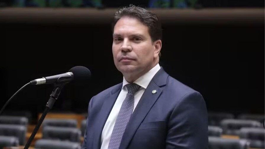 Detenido en EE. UU. exjefe de inteligencia de Bolsonaro condenado por golpismo Detenido en EE. UU. exjefe de inteligencia de Bolsonaro condenado por golpismo