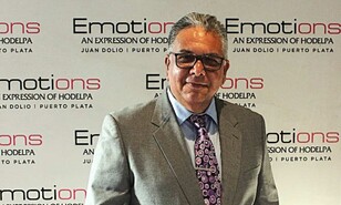 El artista Juan Voigt convierte la Ciudad Colonial en arte vivo