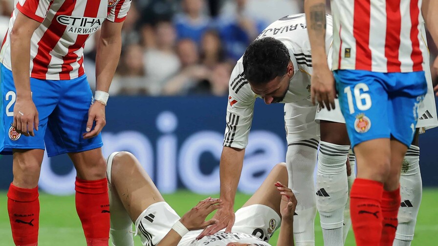 Mbappé regresa a los entrenamientos con un apósito en la ceja Mbappé regresa a los entrenamientos con un apósito en la ceja