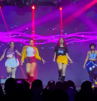 Las guardianas del k-pop: una fiesta de ritmo, luces y mucha emoci&oacute;n en Santo Domingo