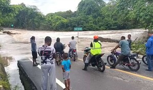 Fuertes lluvias provocan desbordamiento de ríos en El Seibo y dejan comunidades incomunicadas