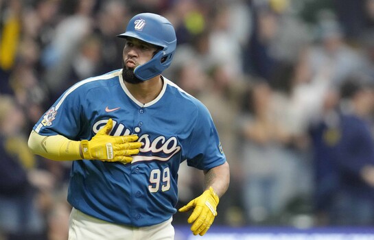 VIDEO | Gary S&aacute;nchez pega doble y jonr&oacute;n pero Milwaukee es barrido por los Padres