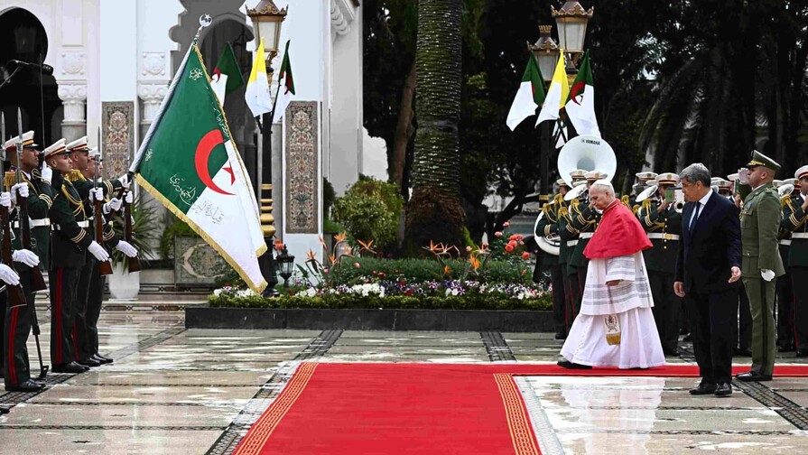 El papa sobre Sáhara y el Mediterráneo: Ay de nosotros si los convertimos en cementerios El papa sobre Sáhara y el Mediterráneo: Ay de nosotros si los convertimos en cementerios