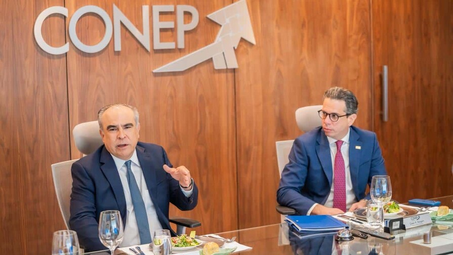 El sector privado sugiere medidas al Gobierno para enfrentar crisis El sector privado sugiere medidas al Gobierno para enfrentar crisis