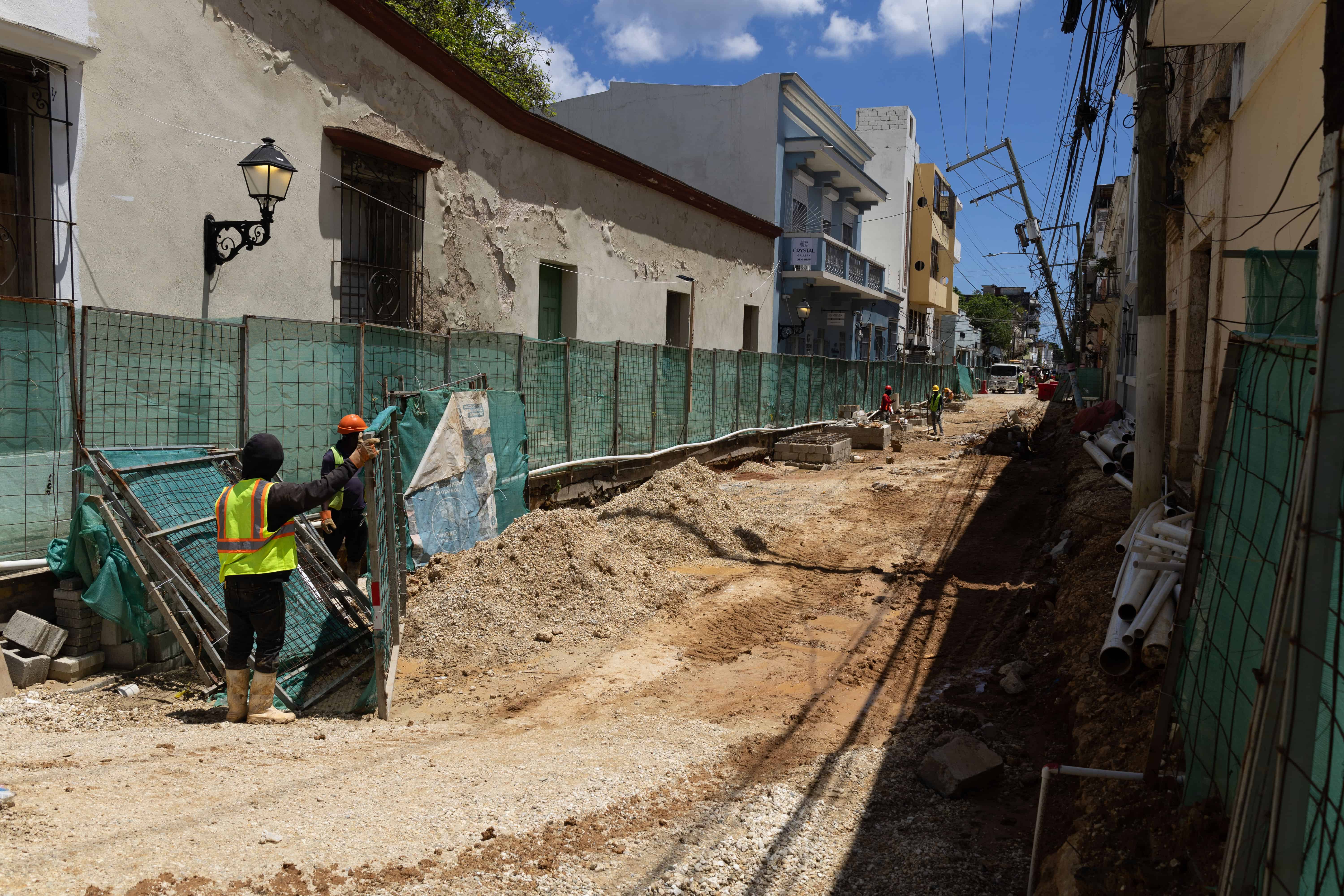 Los trabajos no se detienen.