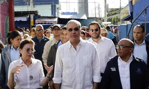 Abinader promete intervenci&oacute;n en Los Platanitos para poner fin a d&eacute;cadas de zozobra por inundaciones