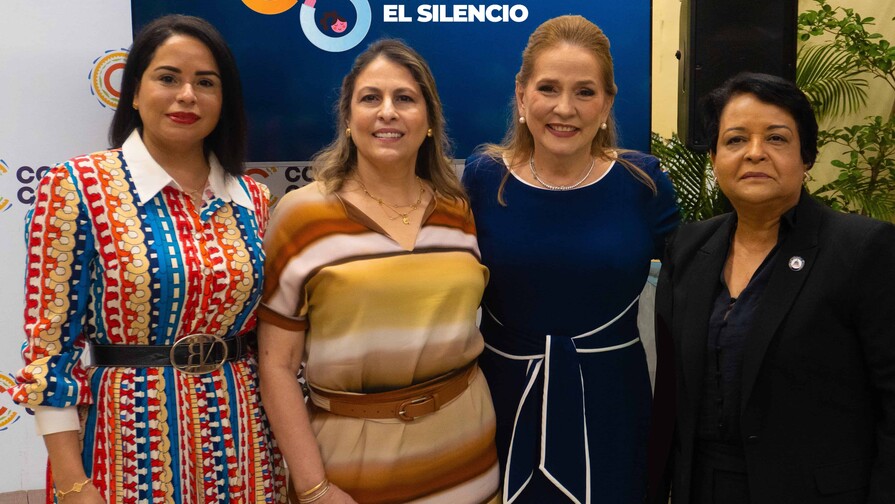 Colina Centro celebra la inauguración de “Voces por el Camino: Rompiendo el Silencio”