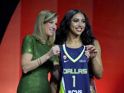 Draft de la WNBA: Azzi Fudd escogida número 1 por Wings de Dallas