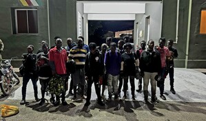 Vigilancia con drones facilita detenci&oacute;n de 28 haitianos sin documentos en Dajab&oacute;n