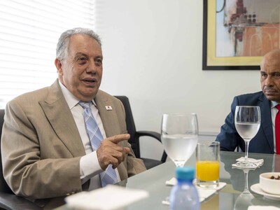 En la Cruz Roja, son mucho más que sangre y ambulancias