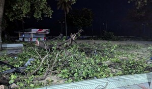 Lluvias en Santo Domingo generan congesti&oacute;n y da&ntilde;os en el malec&oacute;n