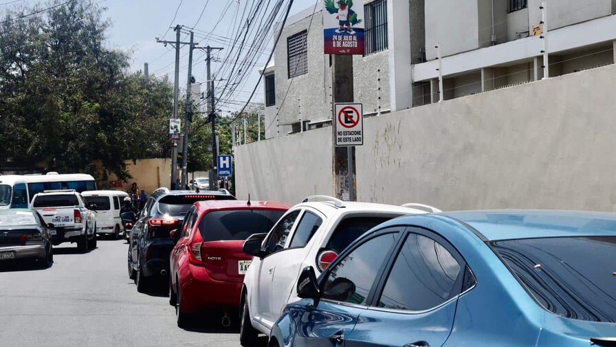 Se&ntilde;al de "No Estacione" sigue siendo letra muerta
