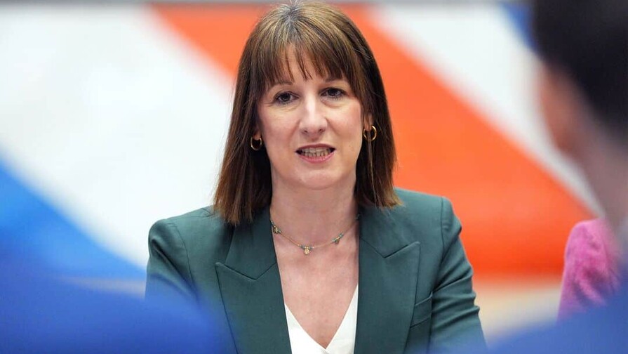 Ministra británica critica la locura de una guerra en Oriente Medio sin plan de salida