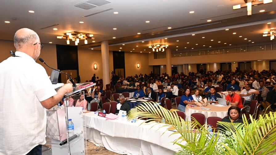 ADP propone eliminar promoción automática de estudiantes y priorizar el desarrollo de competencias ADP propone eliminar promoción automática de estudiantes y priorizar el desarrollo de competencias