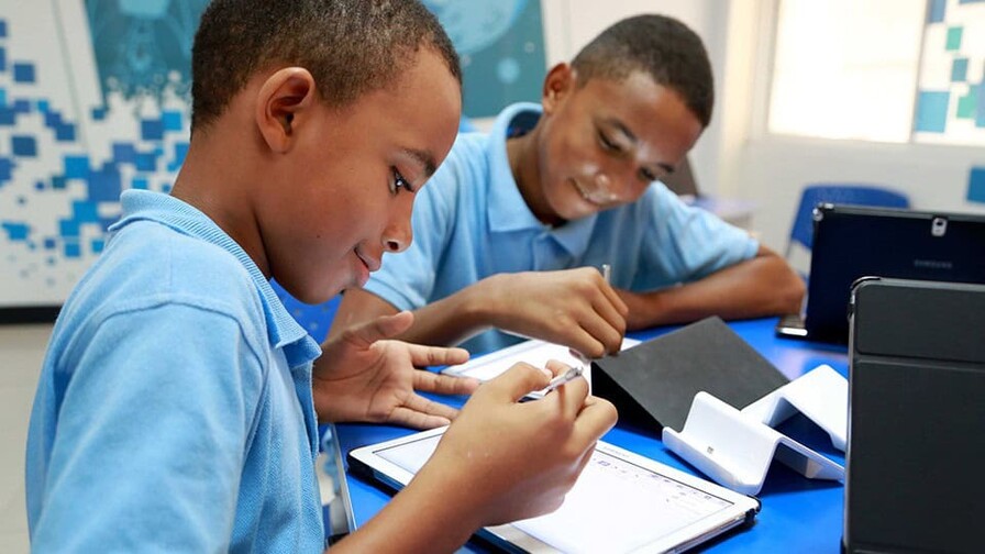 Advierten que la IA no debe sustituir a docentes ni debilitar capacidades de los alumnos Advierten que la IA no debe sustituir a docentes ni debilitar capacidades de los alumnos