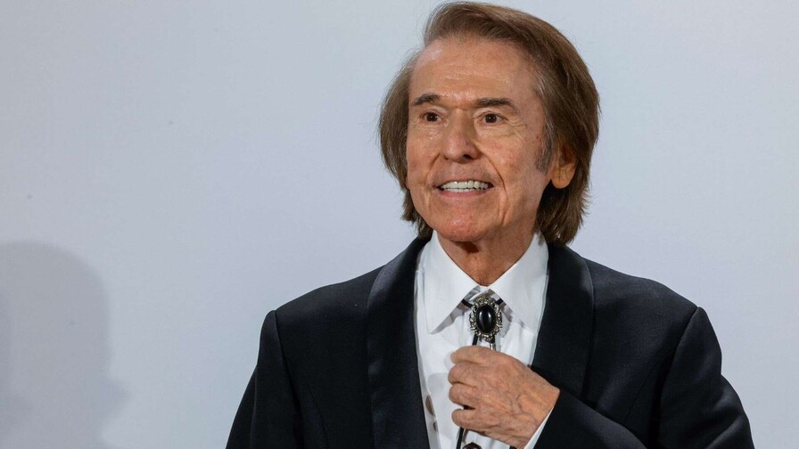 La Cámara de Diputados dominicana reconoce a Raphael por su extraordinaria trayectoria