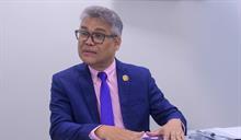 Energ&iacute;a 2000 se querella contra Carlos Pe&ntilde;a; &eacute;l dice que se le quiere intimidar