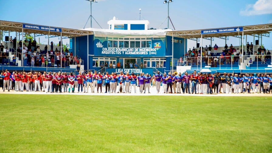 El Codia inaugura su XXX Torneo de Sóftbol con 17 equipos