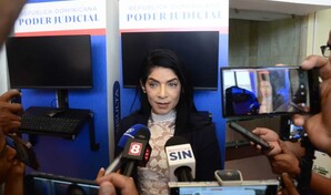 Dise&ntilde;adora dominicana denuncia que teme por su vida tras libertad de su agresor en La Vega