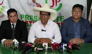 Roberto S&aacute;nchez toma delantera en balotaje en Per&uacute;, resultado a&uacute;n incierto