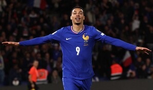 Deschamps confirma la baja de Ekitik&eacute; con Francia para el Mundial 2026