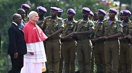 El papa pide a los dirigentes de Camer&uacute;n un examen de conciencia y romper la corrupci&oacute;n