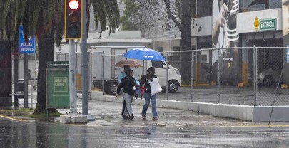 COE mantiene 12 demarcaciones en alerta amarilla y eleva 12 en verde por lluvias